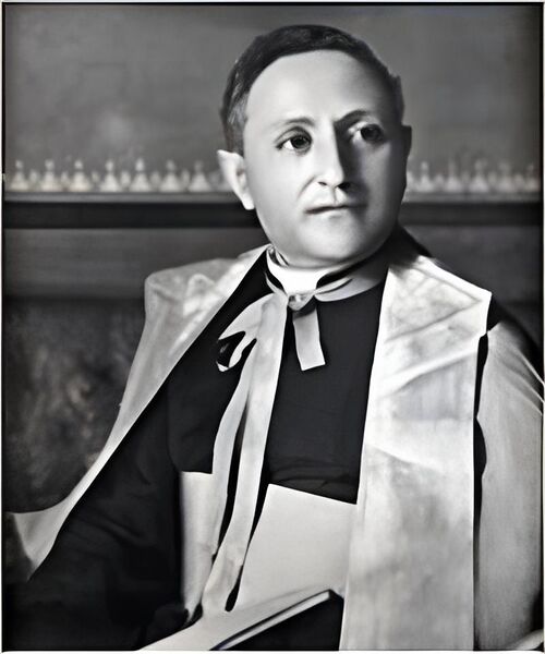 Fichier:PepeGiovanni upscaled.jpg