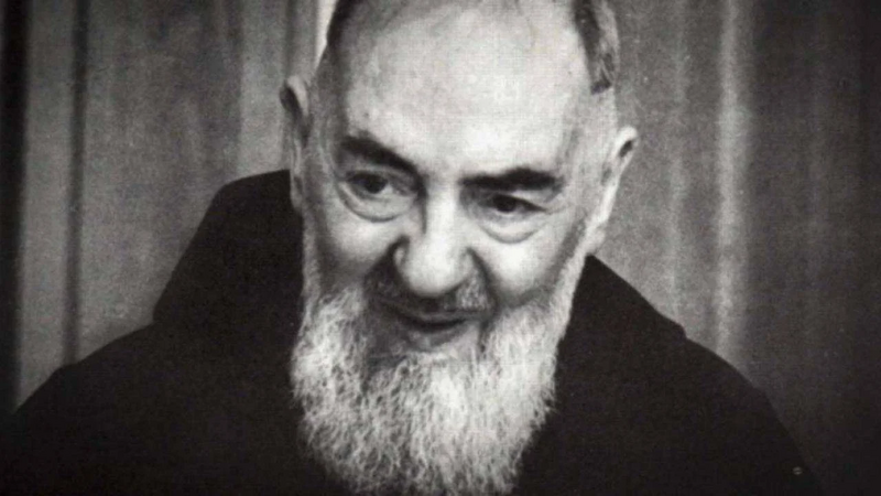 File:Padre Pio da Pietrelcina.webp
