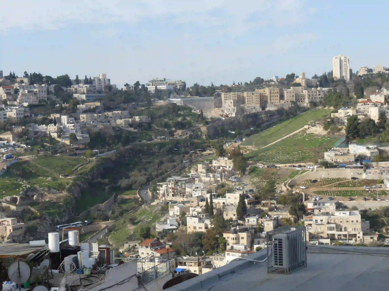 File:Vallée de Ben Hinnon.webp